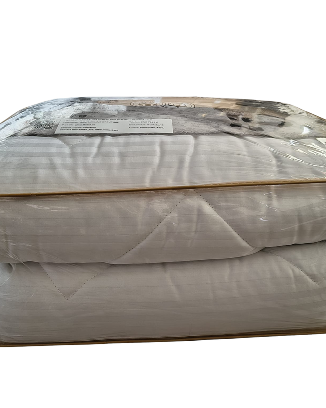 PILOTĂ MATLASATĂ LÂNĂ DAMASC 100% NATURAL – DE IARNĂ – 200 cm x 215 cm - ALB
